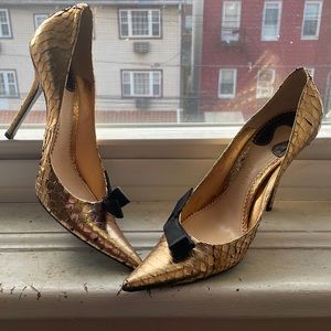 Gold Snakeskin Pumps by Chloé